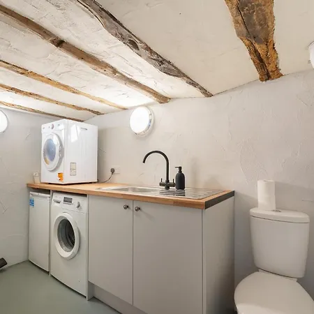 Longmire Yeat * Troutbeck (South Lakeland)